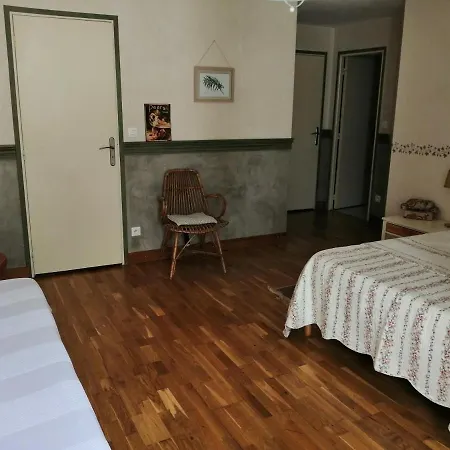 Spacieuse Maison De Village Climatisée Avec Jardin Patio Bessan