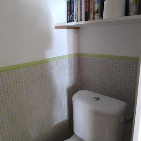 Prázdninový dům Spacieuse Maison De Village Climatisee Avec Jardin Patio Bessan