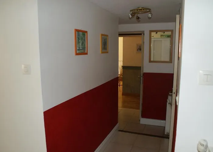 Spacieuse Maison De Village Climatisee Avec Jardin Patio Bessan