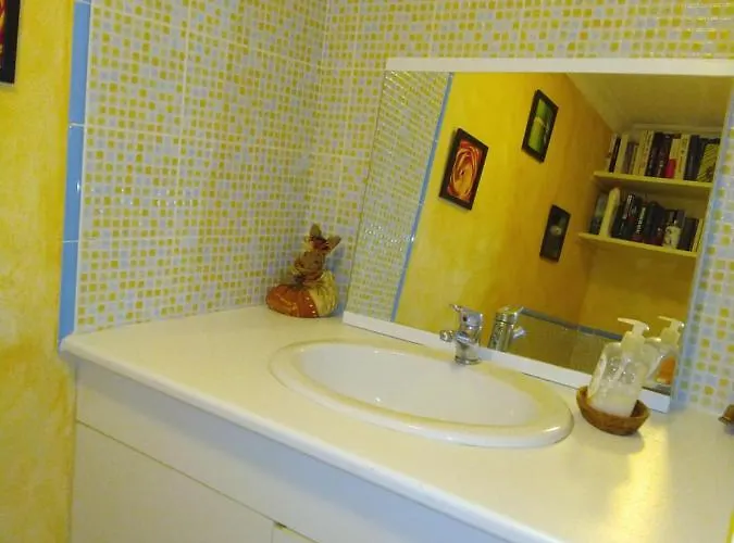Tatil Evi Spacieuse Maison De Village Climatisee Avec Jardin Patio *