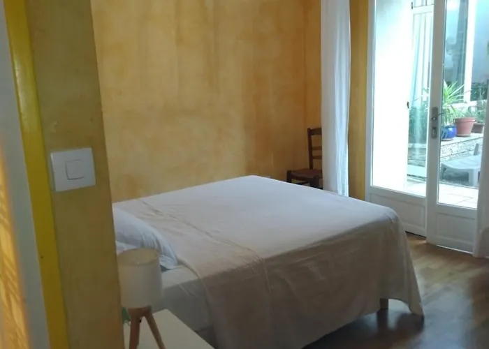Spacieuse Maison De Village Climatisee Avec Jardin Patio Tatil Evi *